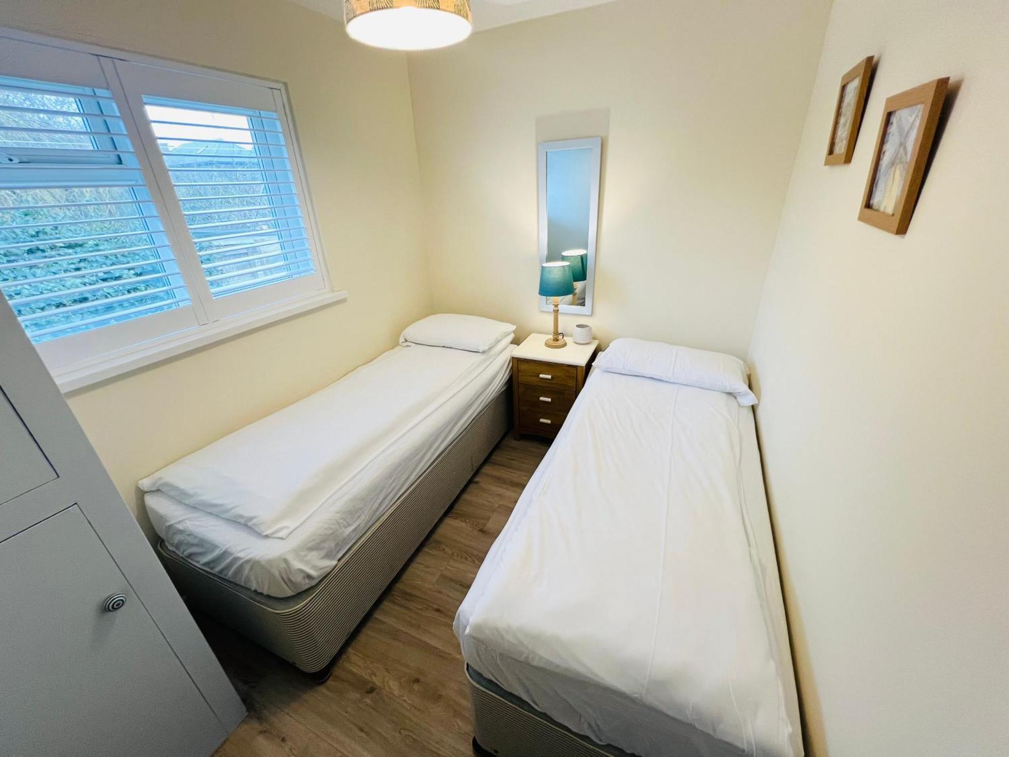 2 Bedroom Bungalow Sv58, Seaview, Isle Of Wight Free Wi-Fi Buitenkant foto